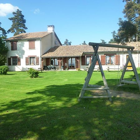 Auberge Les Volpilieres Ruynes-en-Margeride ภายนอก รูปภาพ