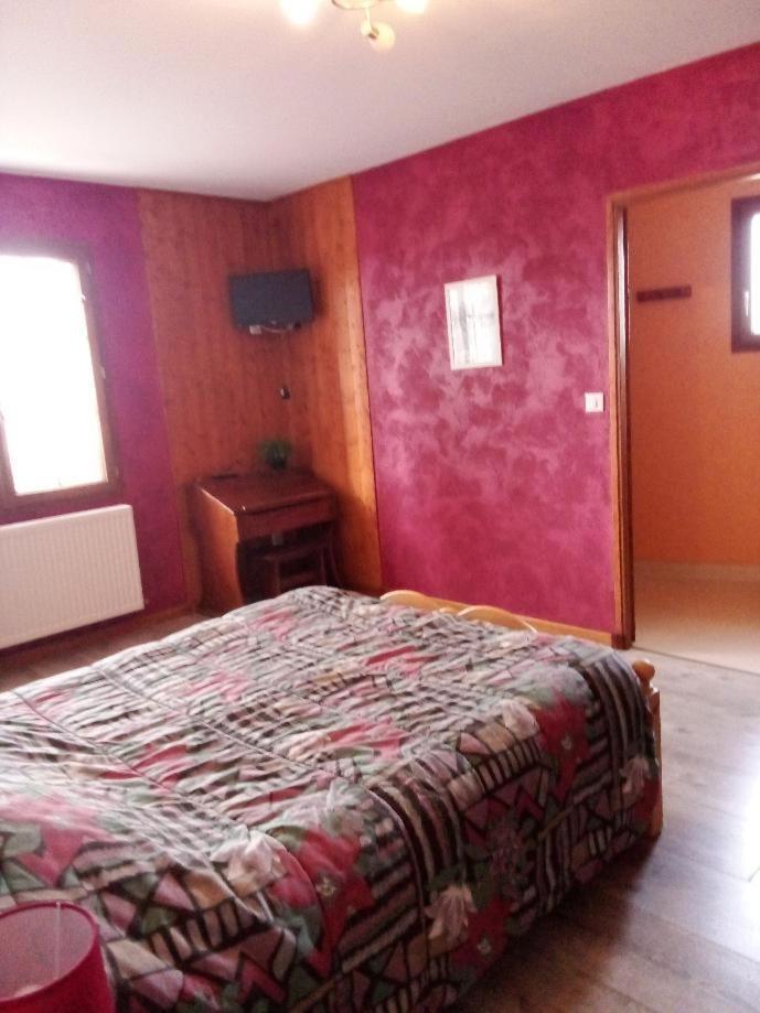 Auberge Les Volpilieres Ruynes-en-Margeride ภายนอก รูปภาพ