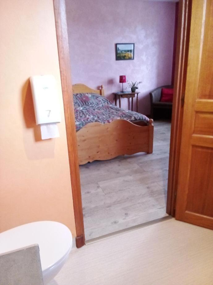 Auberge Les Volpilieres Ruynes-en-Margeride ภายนอก รูปภาพ