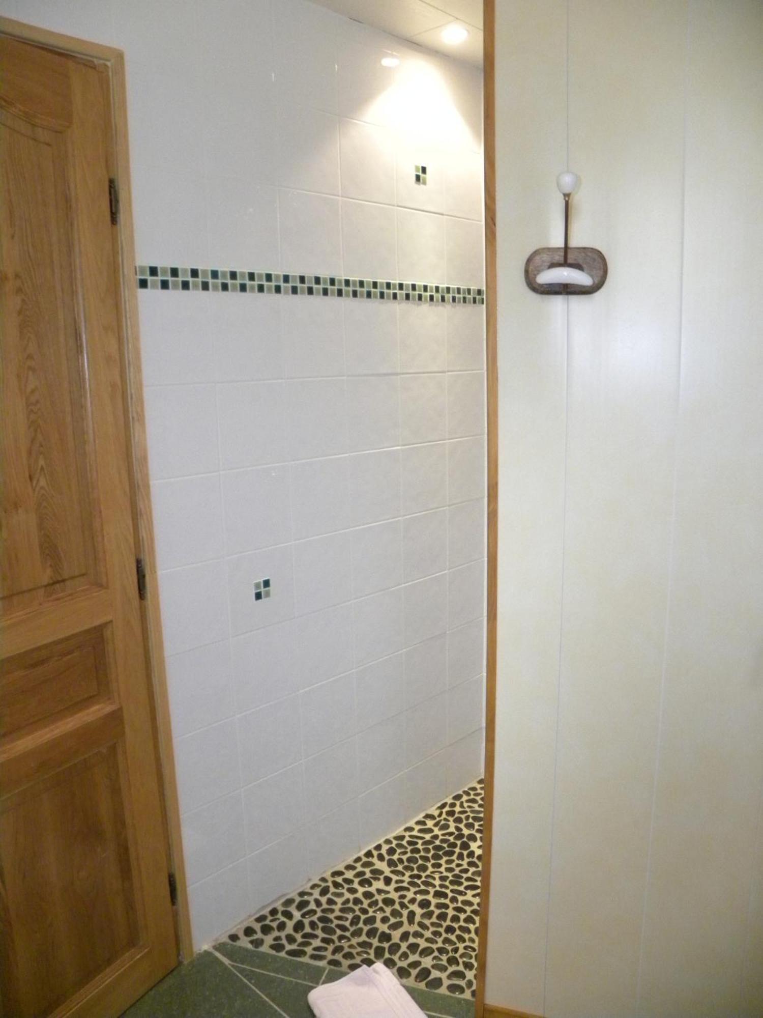 Auberge Les Volpilieres Ruynes-en-Margeride ภายนอก รูปภาพ