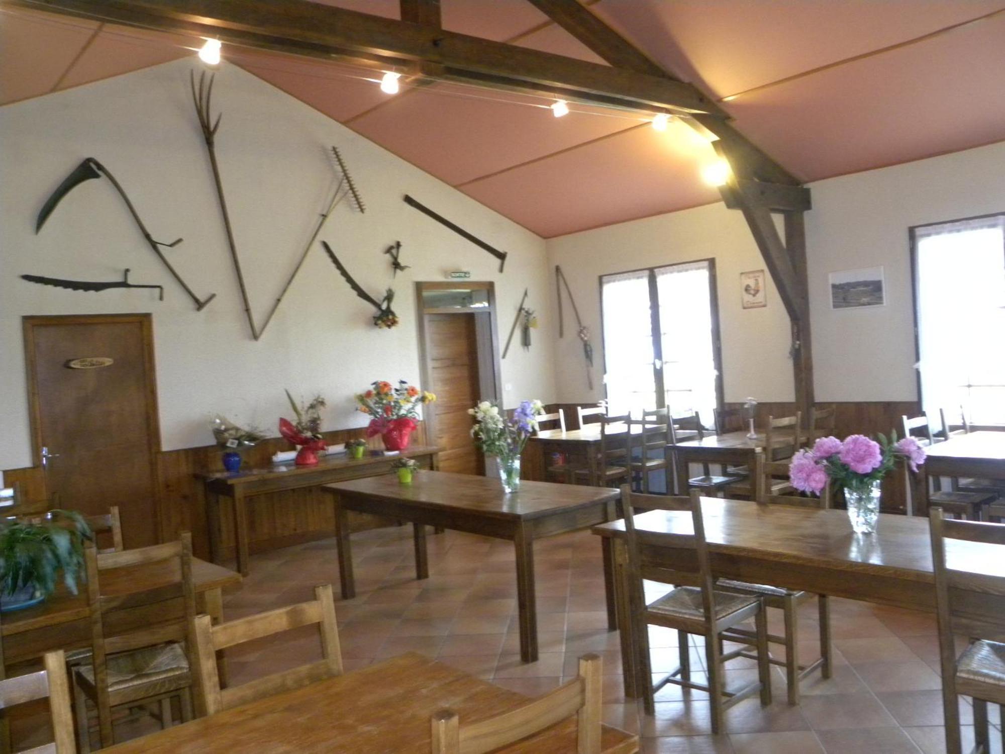 Auberge Les Volpilieres Ruynes-en-Margeride ภายนอก รูปภาพ