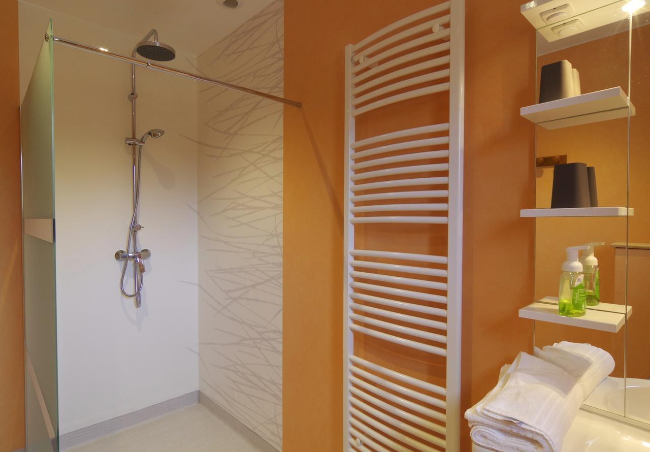 Auberge Les Volpilieres Ruynes-en-Margeride ภายนอก รูปภาพ