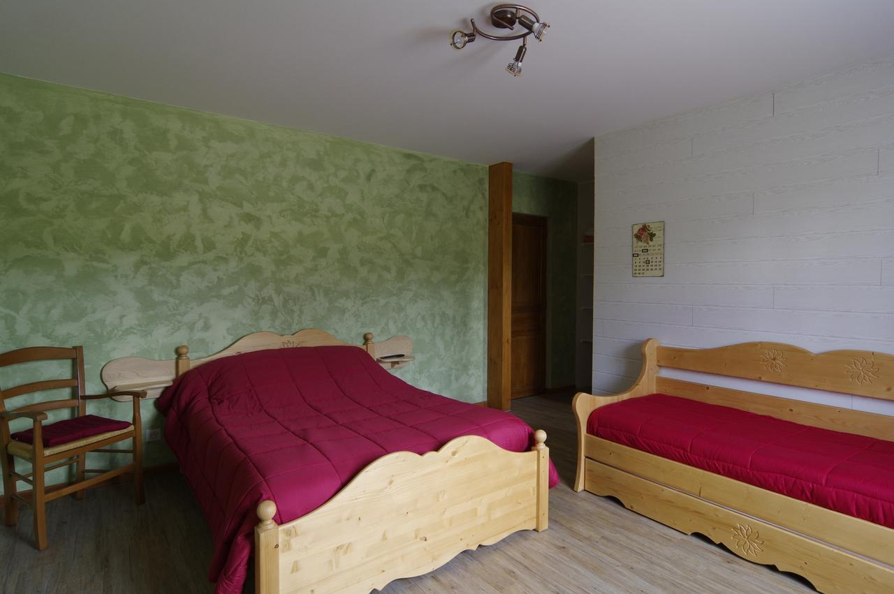 Auberge Les Volpilieres Ruynes-en-Margeride ภายนอก รูปภาพ
